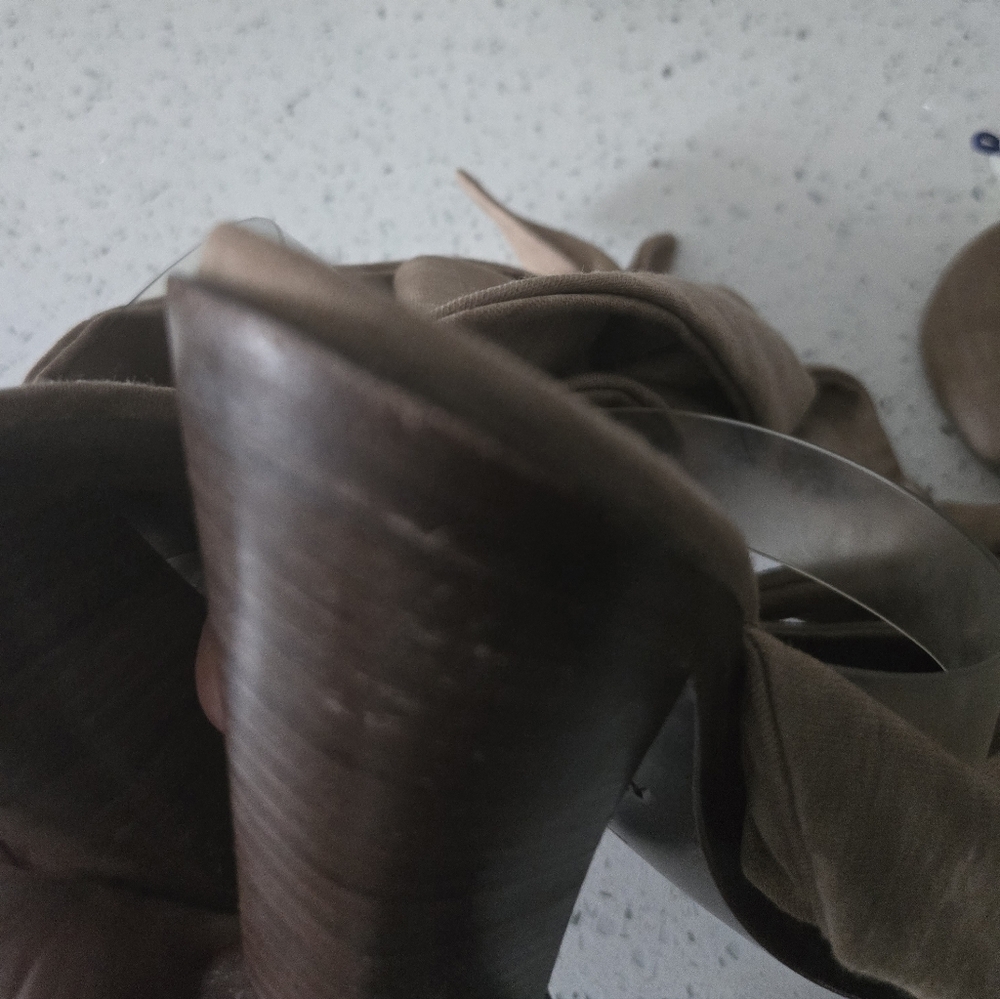 Burberry Slingback Pumps Size 6.5 (36.5) With Dust Bag - Picture 15 of 15